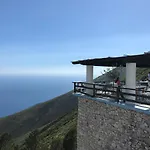 Le Grand View Дом отдыха Влёра