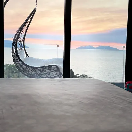 Le Grand View *